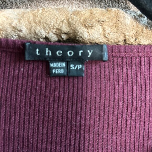 Theory Mulberry with Black Shoulders Long Sleeve T-Shirt Size Small - Picture 3 of 6